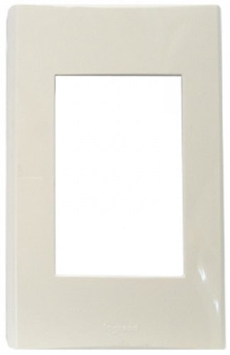 Рамка универсальная Legrand Anam Zunis для 1-кл., 2-кл., 3-кл. механизмов Zunis бежевый картинка